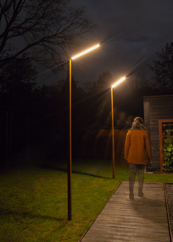 Zeno Lamppost 2500